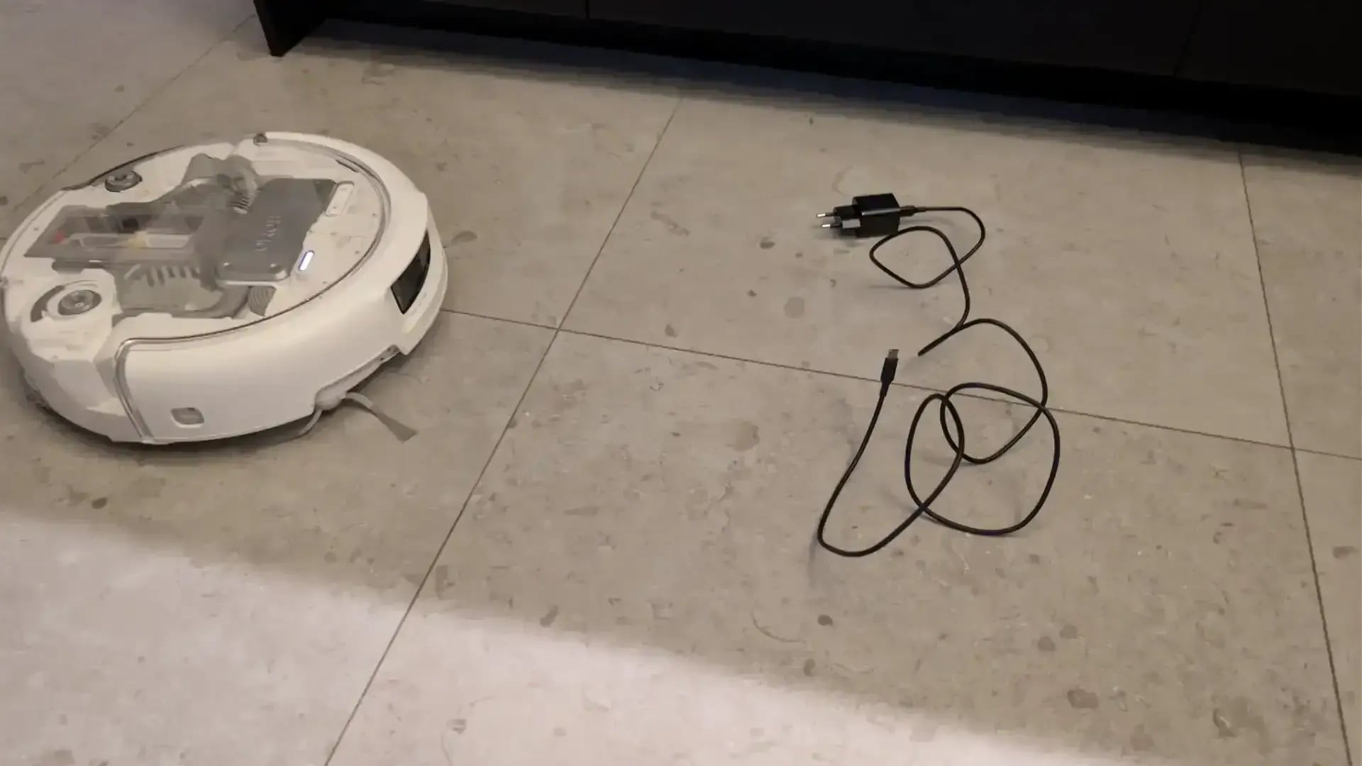 dji romo p navigerar runt sladd