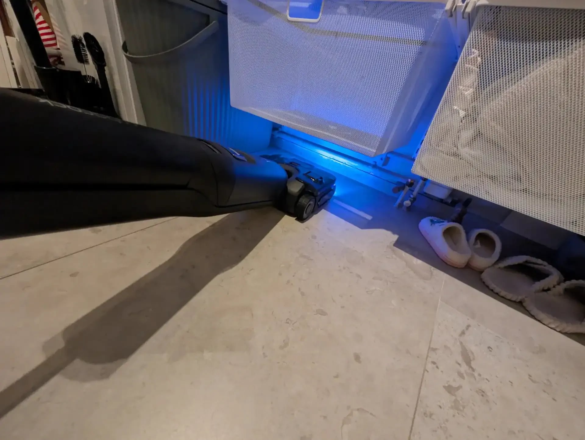 f25 ultra böjd under tvättkorgar