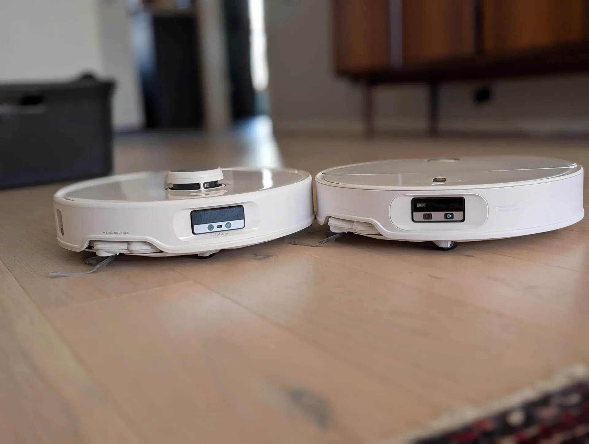 qrevo-edge-vs-qrevo-edge-2-pro-600x452.webp