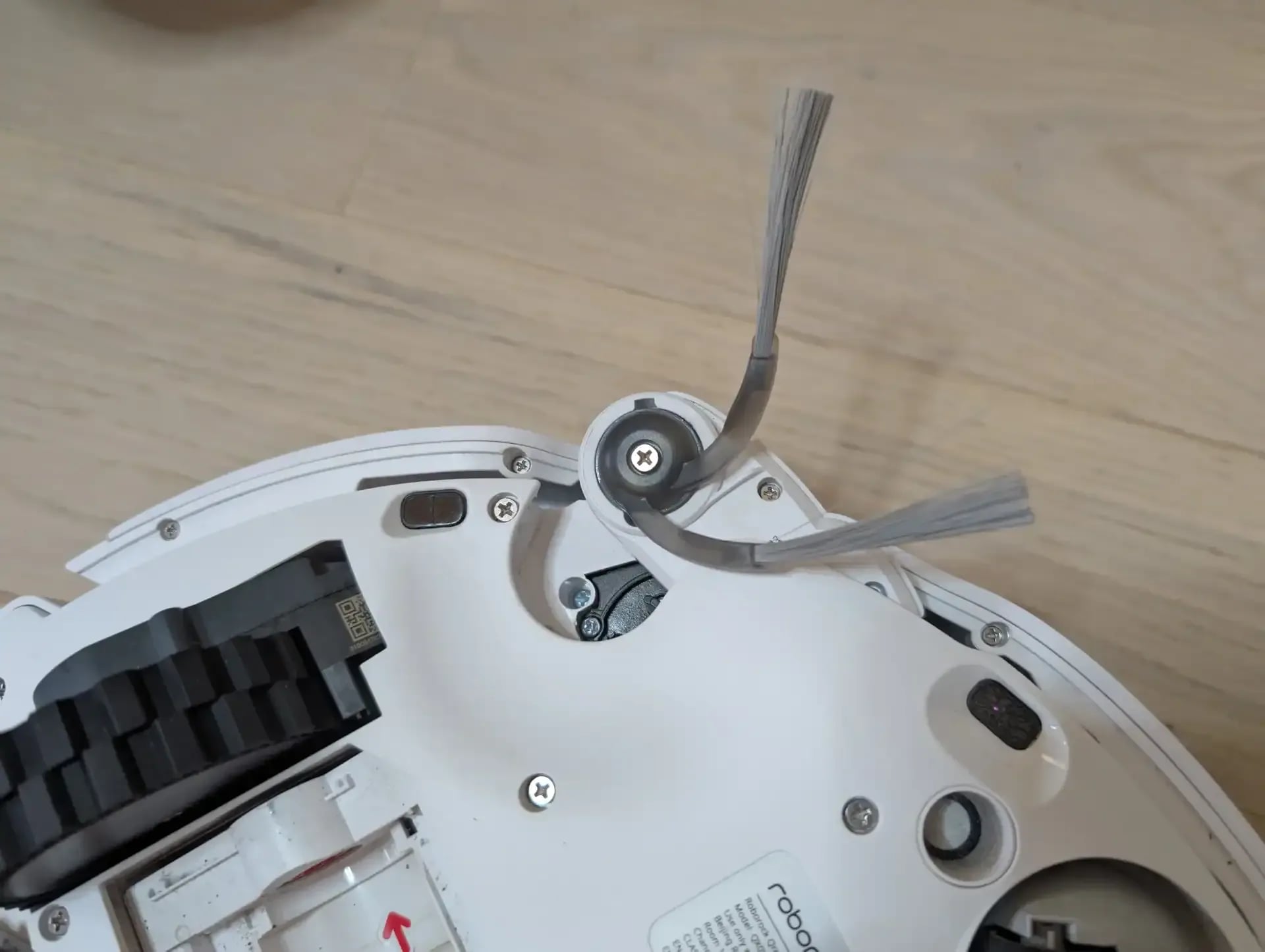 roborock-edge-sidoborste-600x452.webp