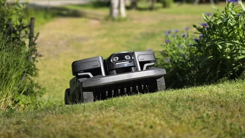 rockmow-z1-edited-600x338.webp