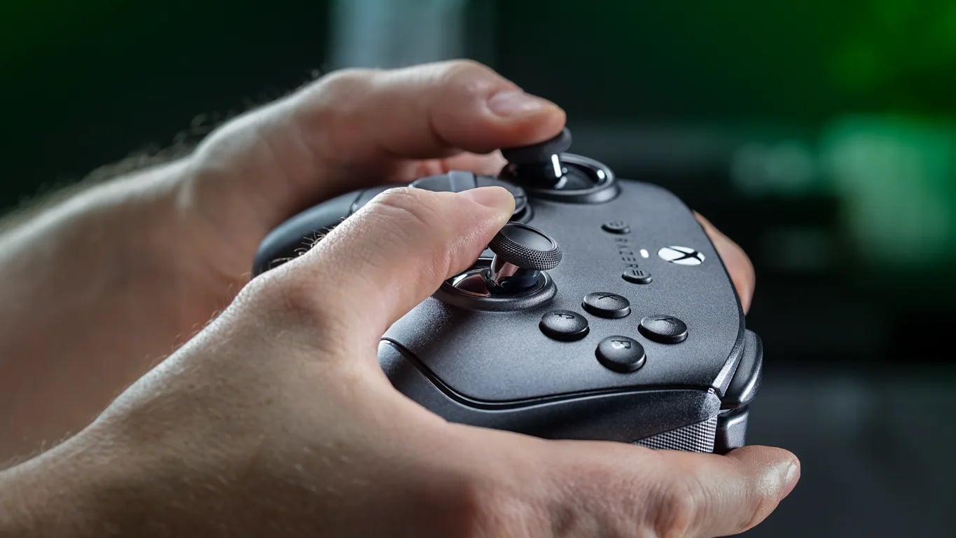 Razer lanserar Wolverine V4-serien – de ultimata handkontrollerna för tävlingsinriktade spelare