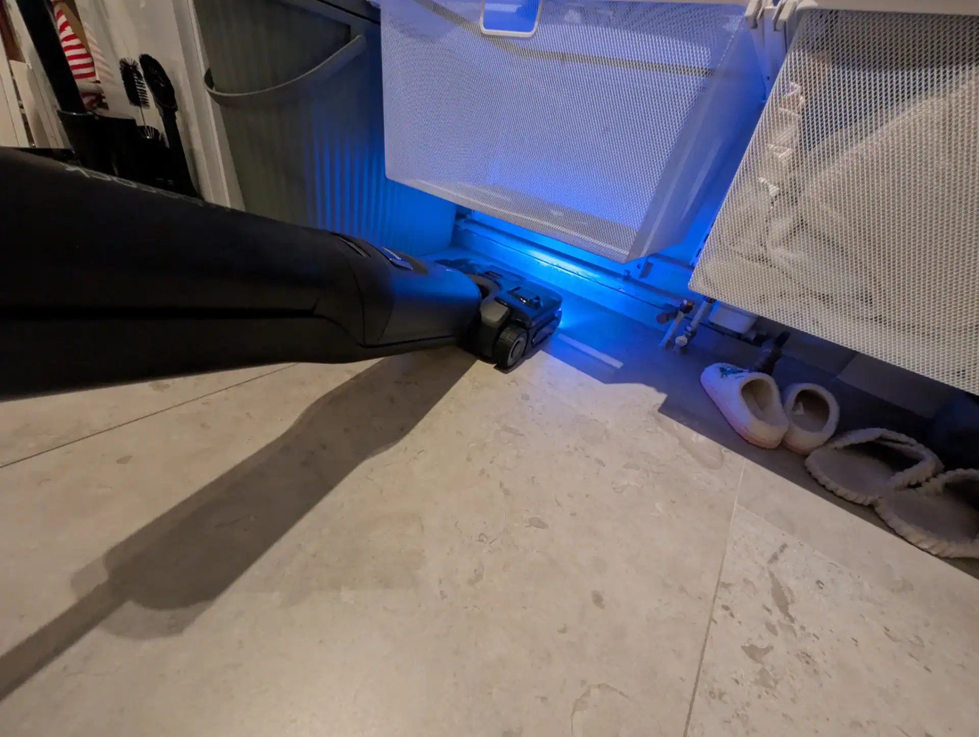 f25 ultra böjd under tvättkorgar