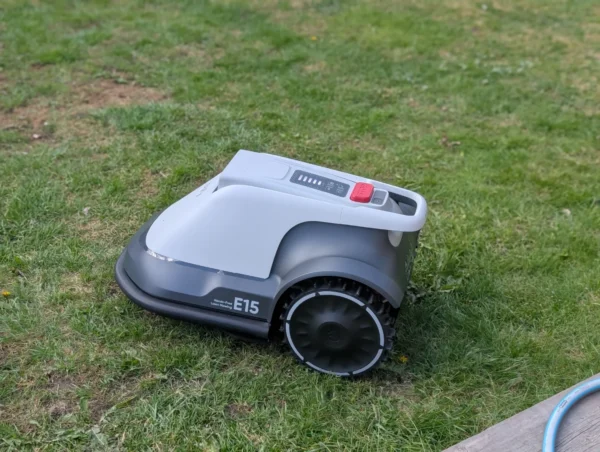 e15 eufy robotklippare