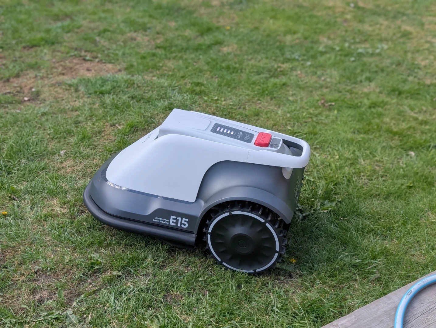 e15 eufy robotklippare