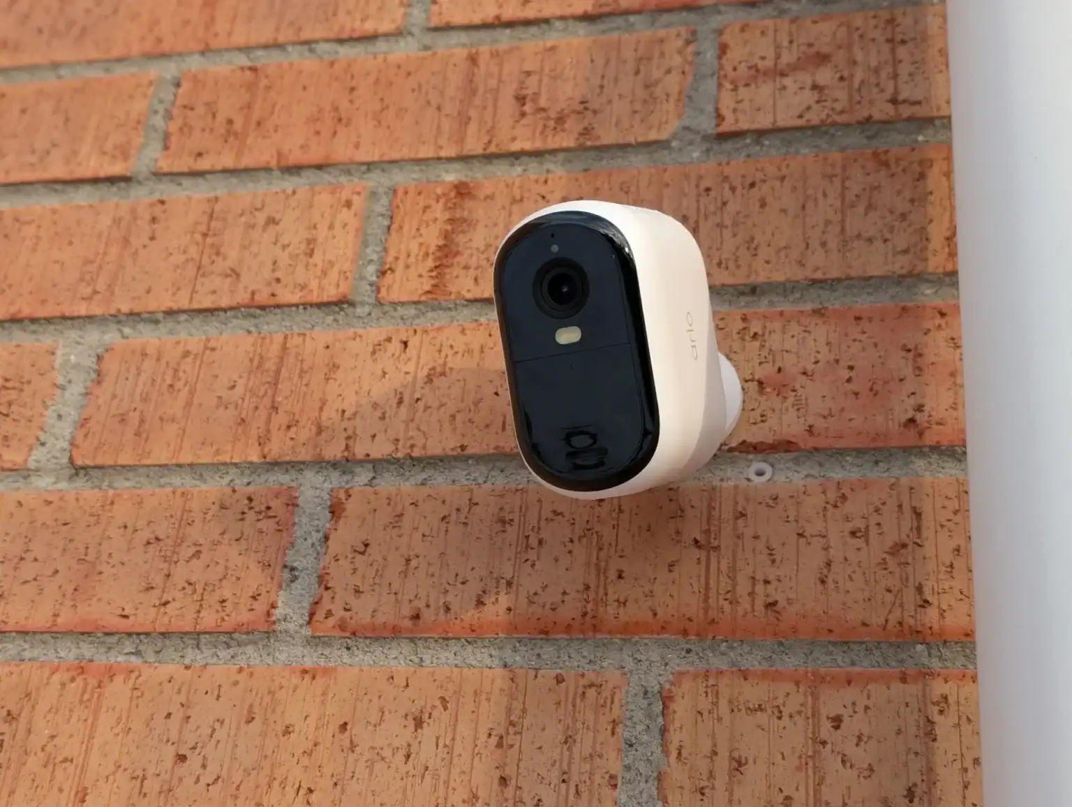 arlo essential 3 XL