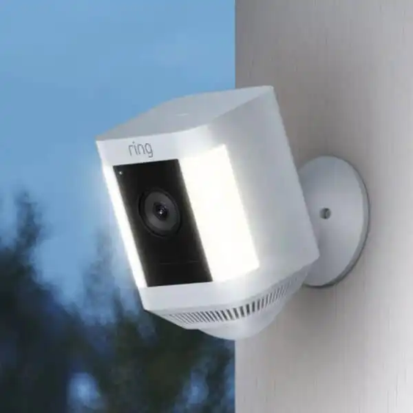 ring-spotlight cam plus